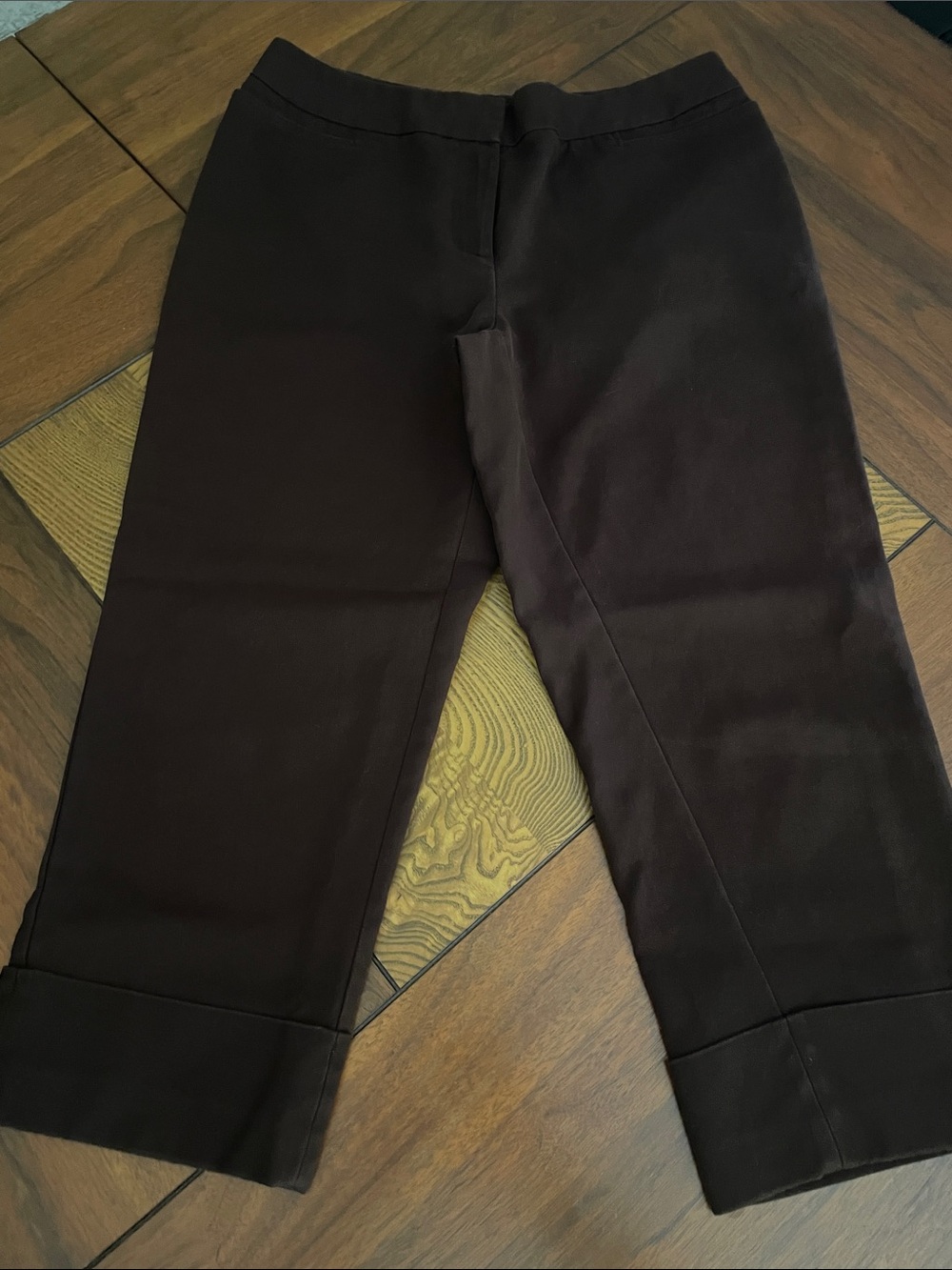 Chico's Cropped Ankle Pants in Dark Brown size 1 (8)